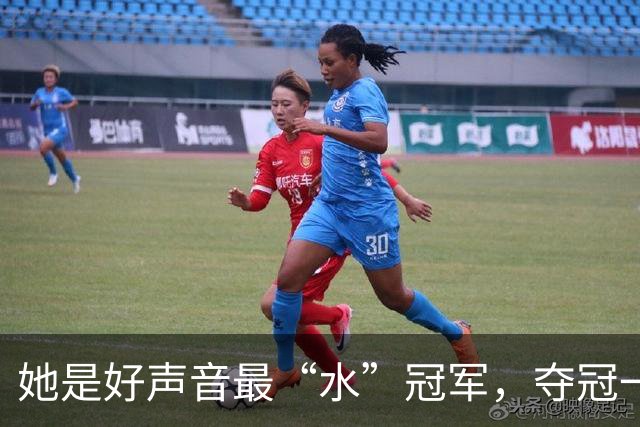 她是好声音最“水”冠军，夺冠一个月后无人问津，如今判若两人